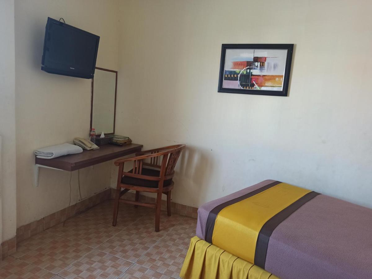 Al-Badar Hotel Syariah Макасар Екстериор снимка